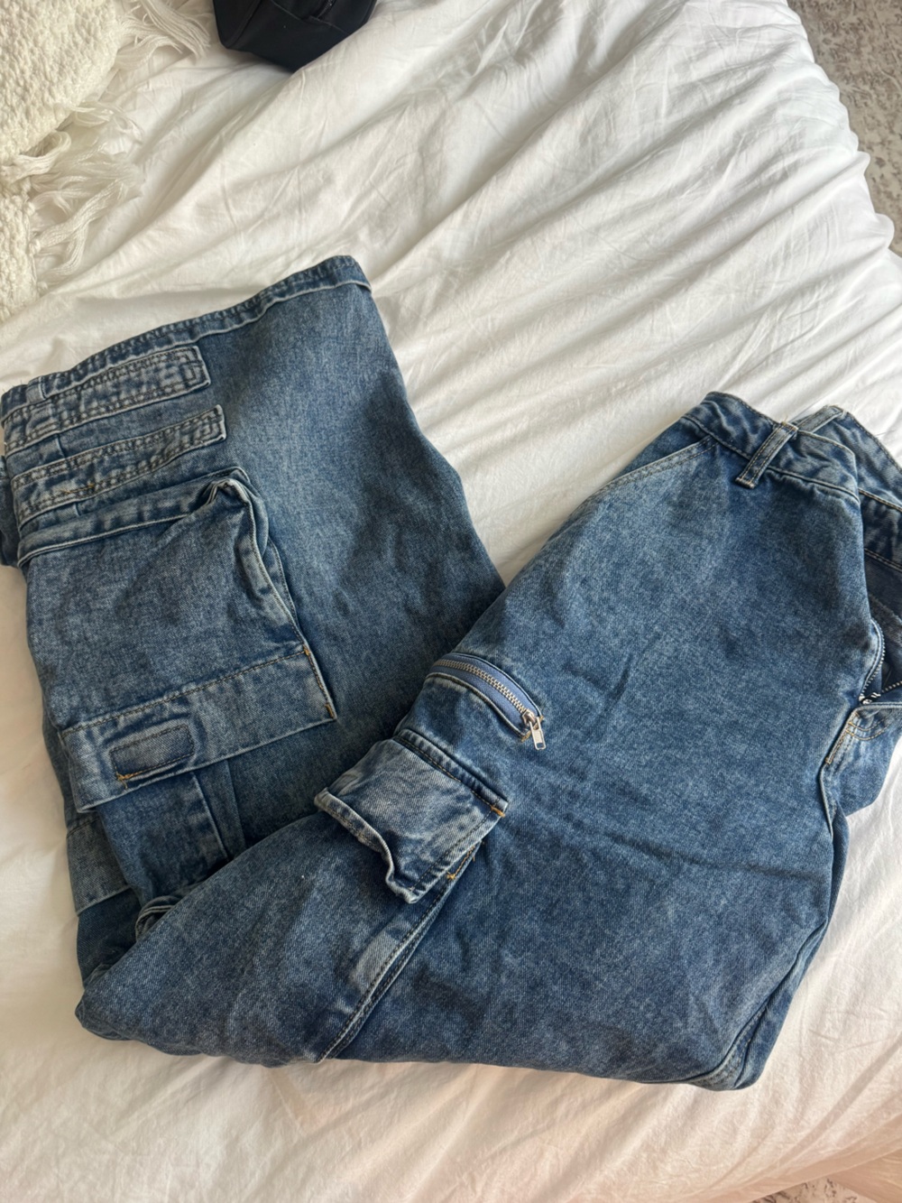 Women’s mid rise cargo denim pants